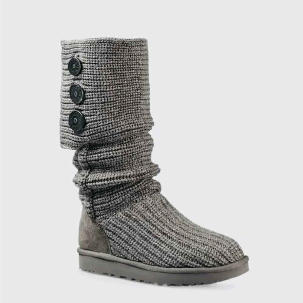 Smokey gray knit Uggs - Picture 11 of 14